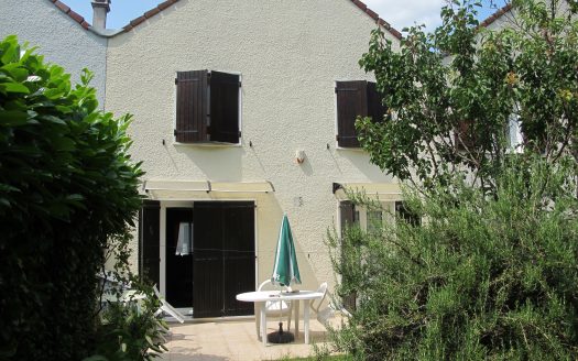 VENDUE PAR NOS SOINS