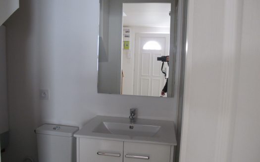 2 PIECES duplex A LOUER BRIE COMTE ROBERT